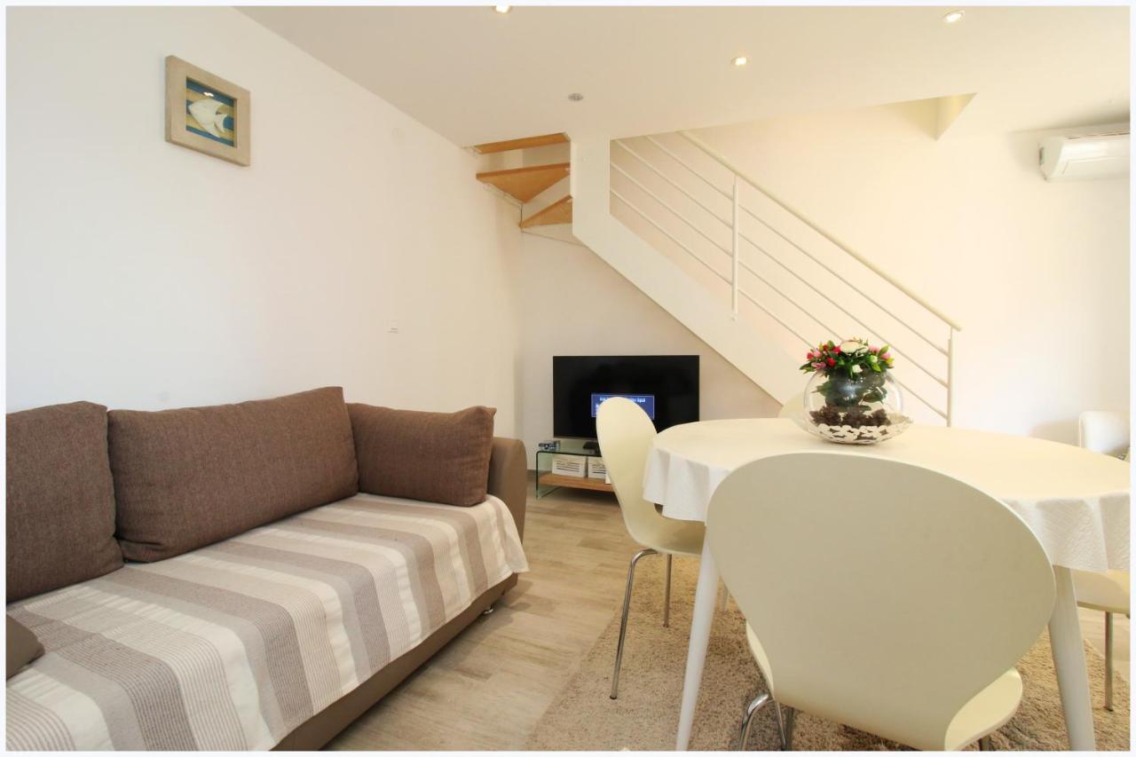 Holiday Home Ante Primosten Exterior photo